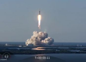 स्पेसएक्सच्या सर्वात मोठ्या रॉकेटच पुन्हा यशस्वी उड्डाण!