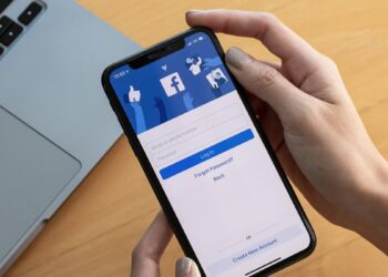 Facebook Users Dropped