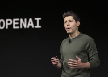 ChatGPT च्या OpenAI चे सीईओ सॅम ऑल्टमनची हकालपट्टी (अपडेट : आता पुन्हा सीईओ)