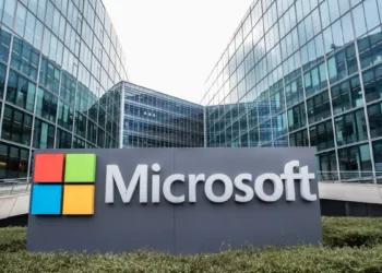 मायक्रोसॉफ्ट ॲपलला मागे टाकत बनली सर्वाधिक मार्केट कॅप असलेली कंपनी!